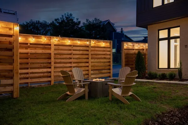 a picture of city view