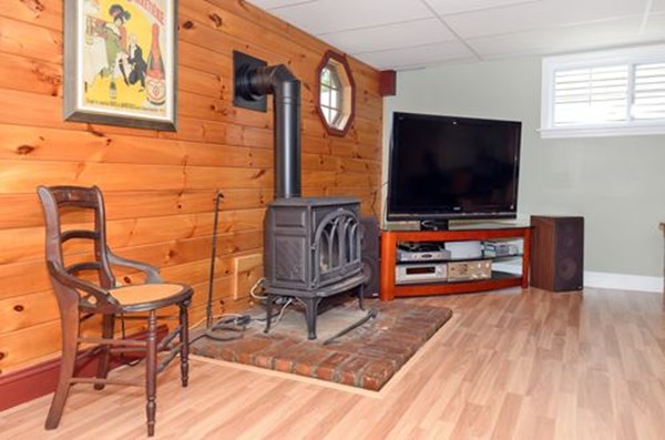 17 Knoll Road Wenham, MA 01984 - Photo 13 of 22 Gallery Image 13