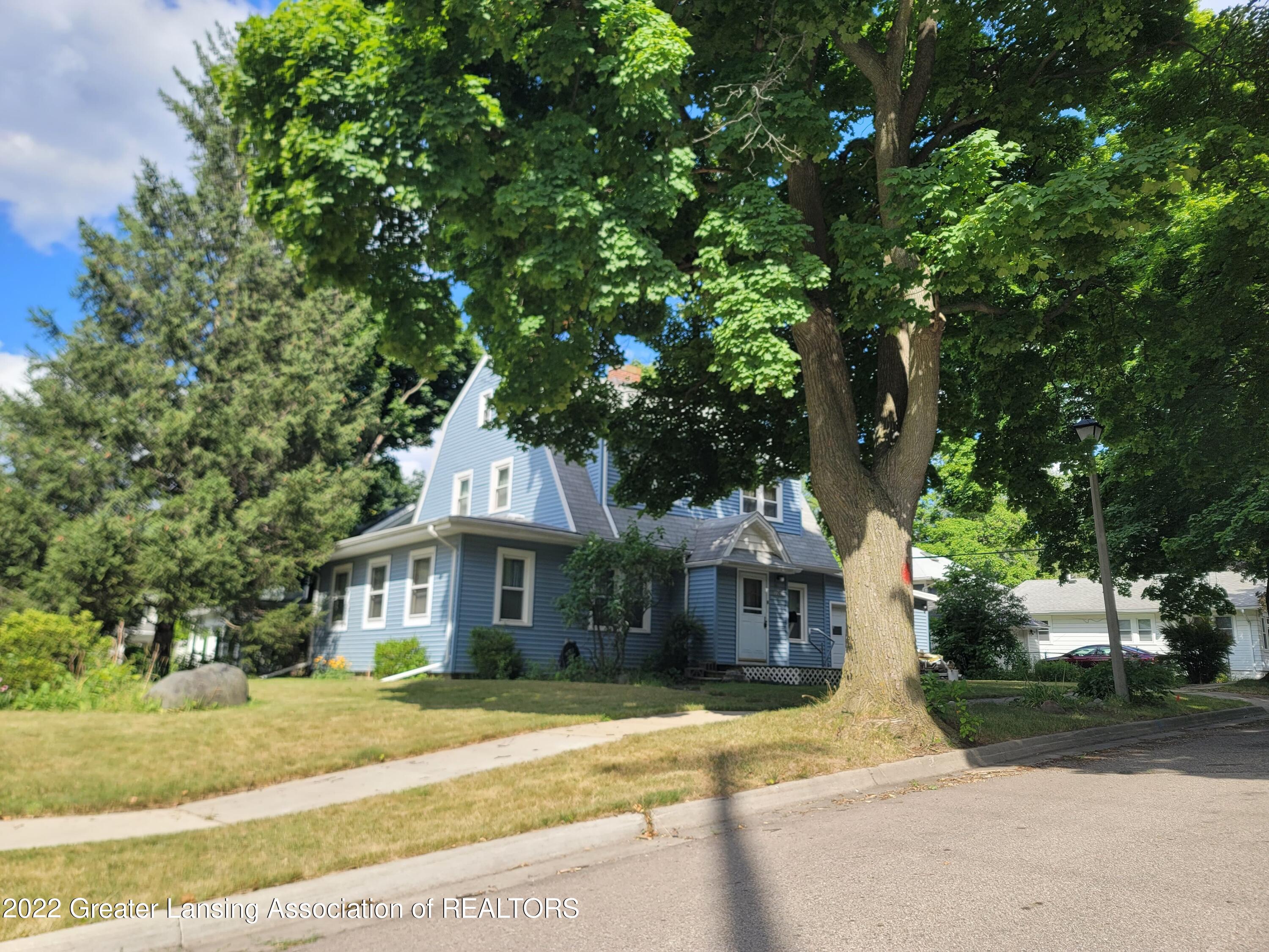 330 Wayburn Road Lansing, MI 48910 - Photo 52 of 54 296771928_3261147320776634_3996452985881