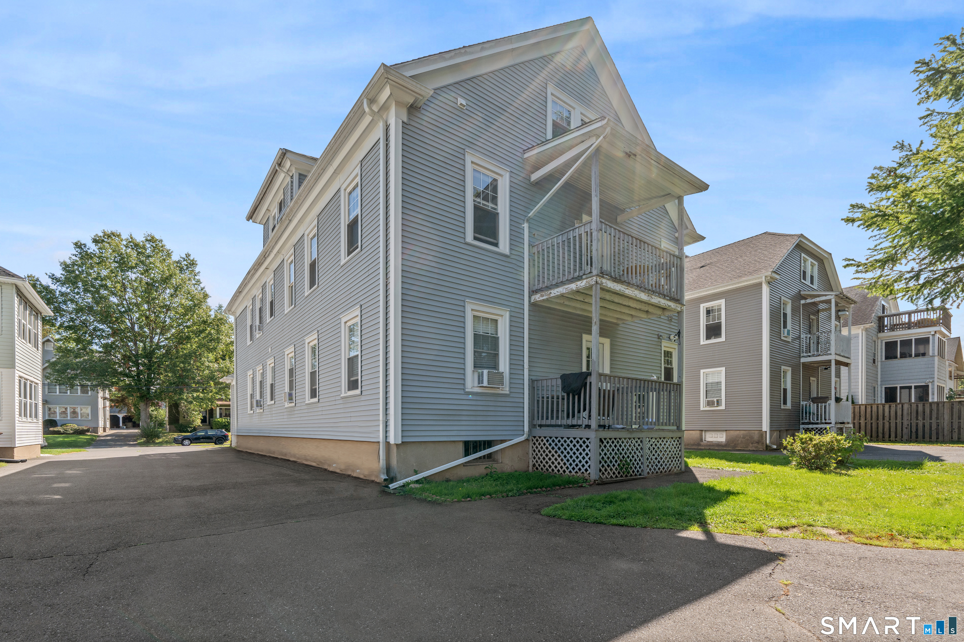 27 Bretton Road West Hartford, CT 06119 - Photo 24 of 25 Gallery Image 24