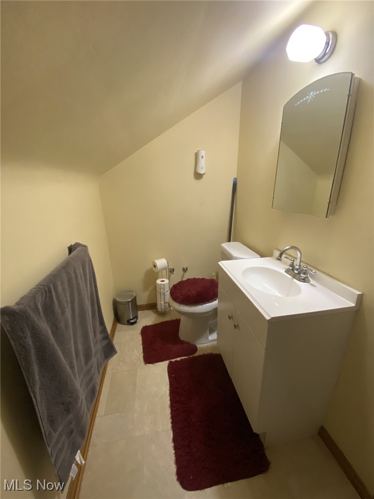 5901 Pearl Road Cleveland, OH 44130 - Photo 17 of 33