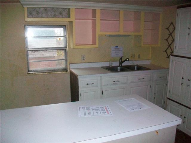 4747 Groves Road Columbus, OH 43232 - Photo 8 of 10 Gallery Image 8