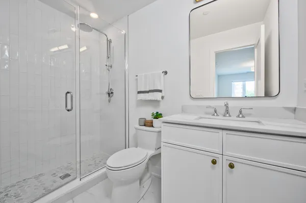 $349,900 | 9396 Landings Lane, Unit 207, Des Plaines, IL 60016
