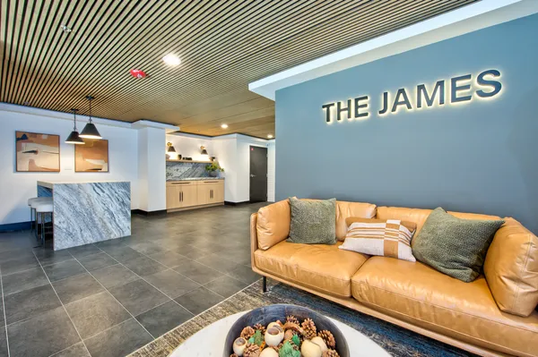 $349,900 | 9396 Landings Lane, Unit 207, Des Plaines, IL 60016
