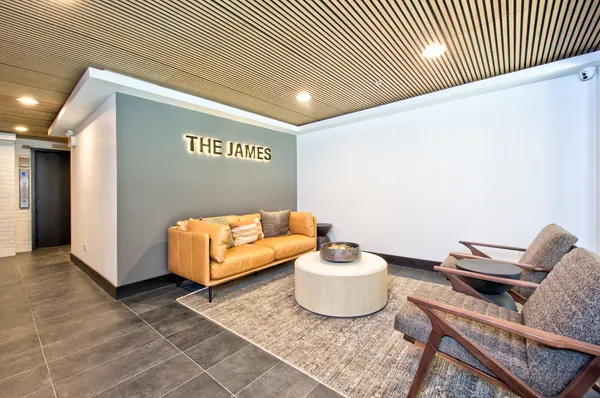 $349,900 | 9396 Landings Lane, Unit 207, Des Plaines, IL 60016