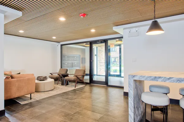 $349,900 | 9396 Landings Lane, Unit 207, Des Plaines, IL 60016
