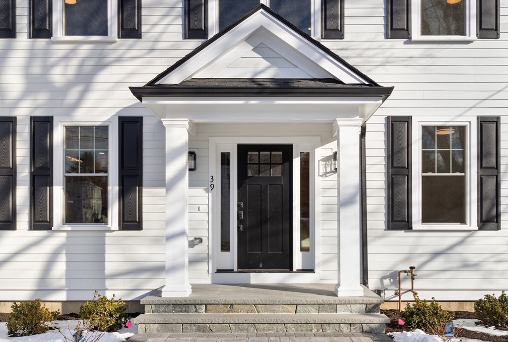 39 Rindge Avenue Lexington, MA 02420 - Photo 3 of 33