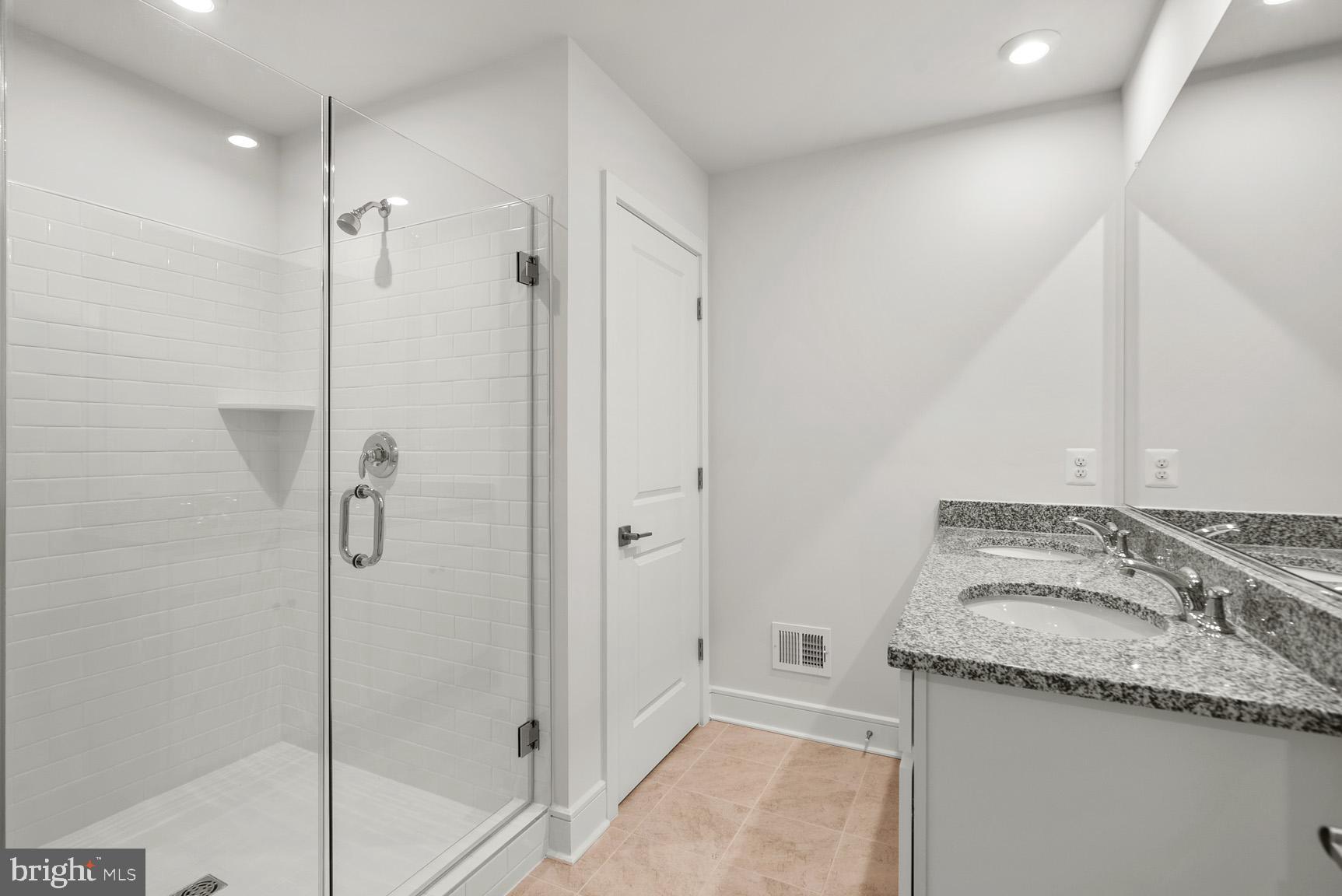 4254 Frost Street Marshall, VA 20115 - Photo 19 of 27