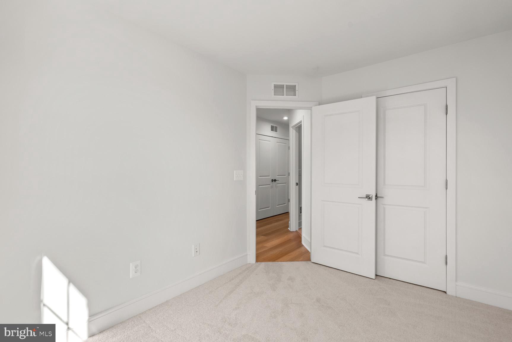 4254 Frost Street Marshall, VA 20115 - Photo 23 of 27