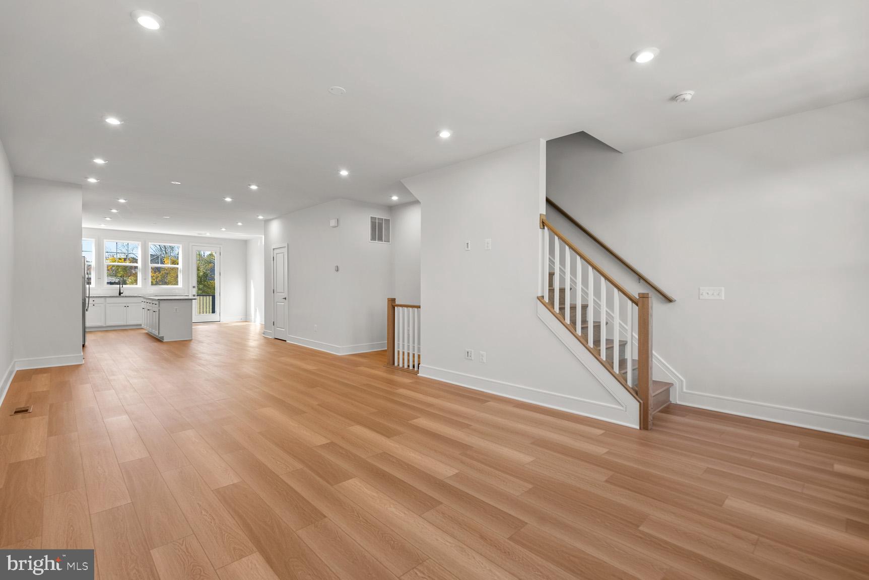 4254 Frost Street Marshall, VA 20115 - Photo 3 of 27