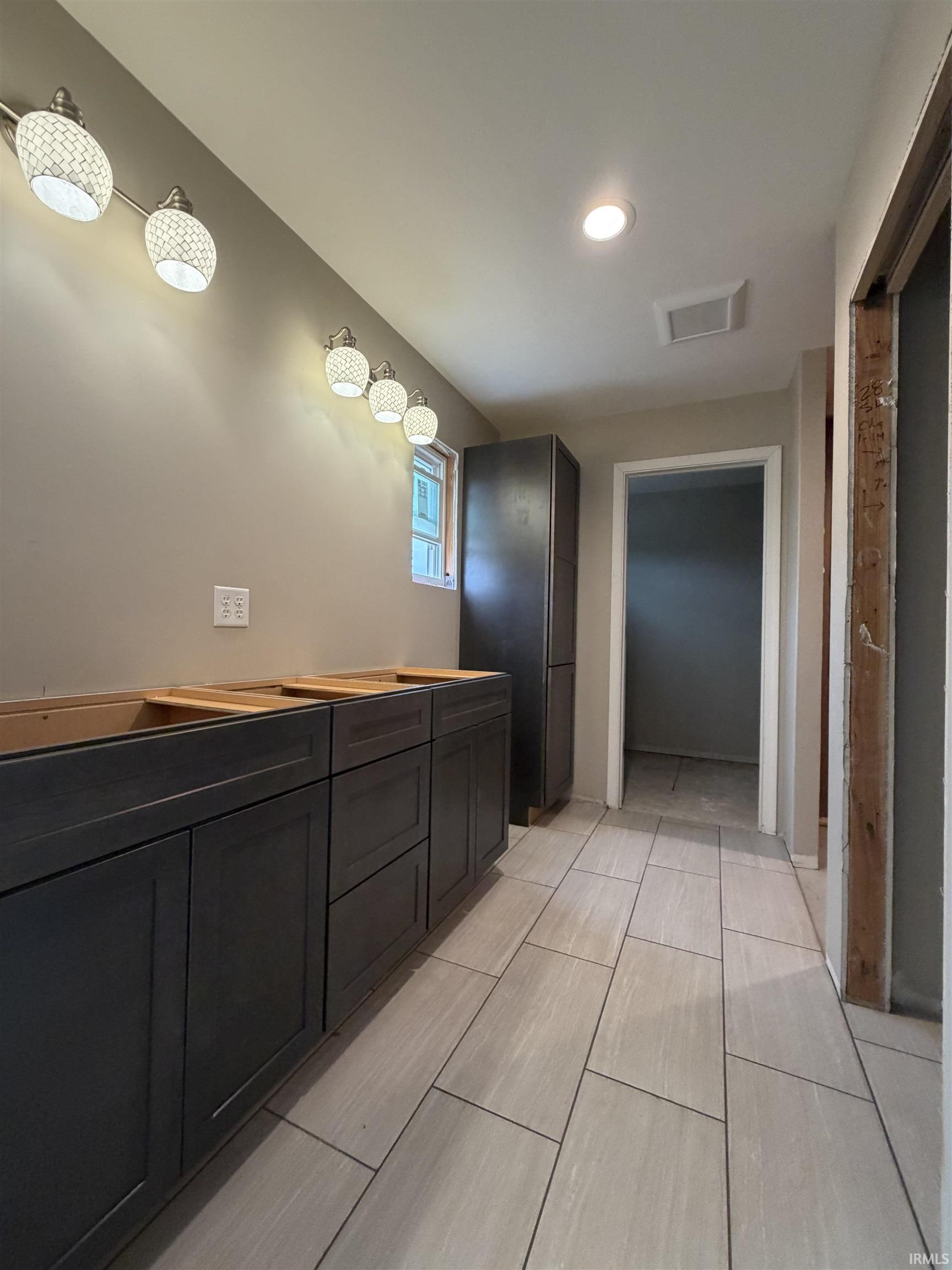 1444 Cedar Ridge Spencer, IN 47460 - Photo 7 of 17 Gallery Image 7