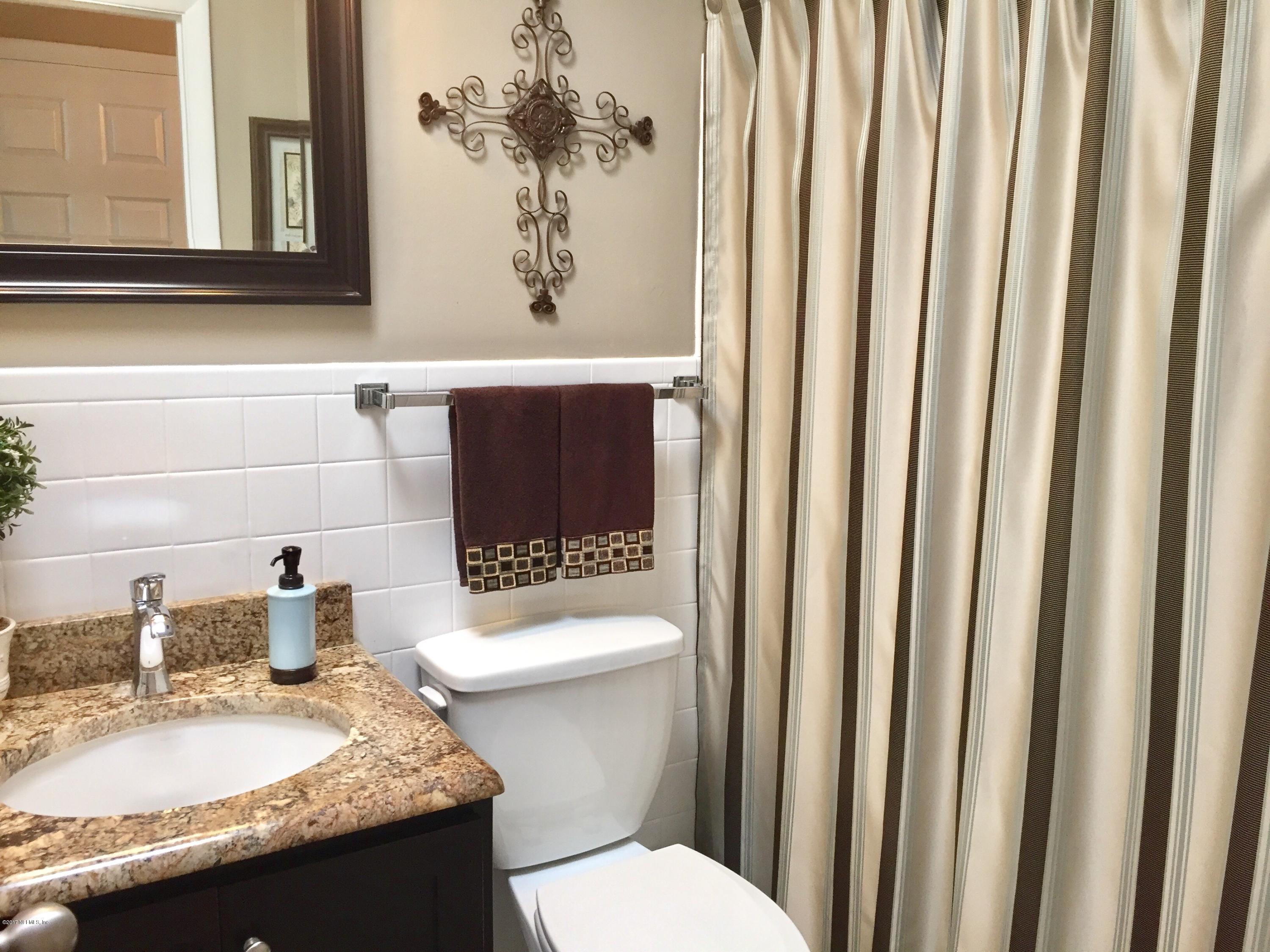 4018 Dayrl Road Jacksonville, FL 32207 - Photo 14 of 21 4018 DAYRL HALL BATH