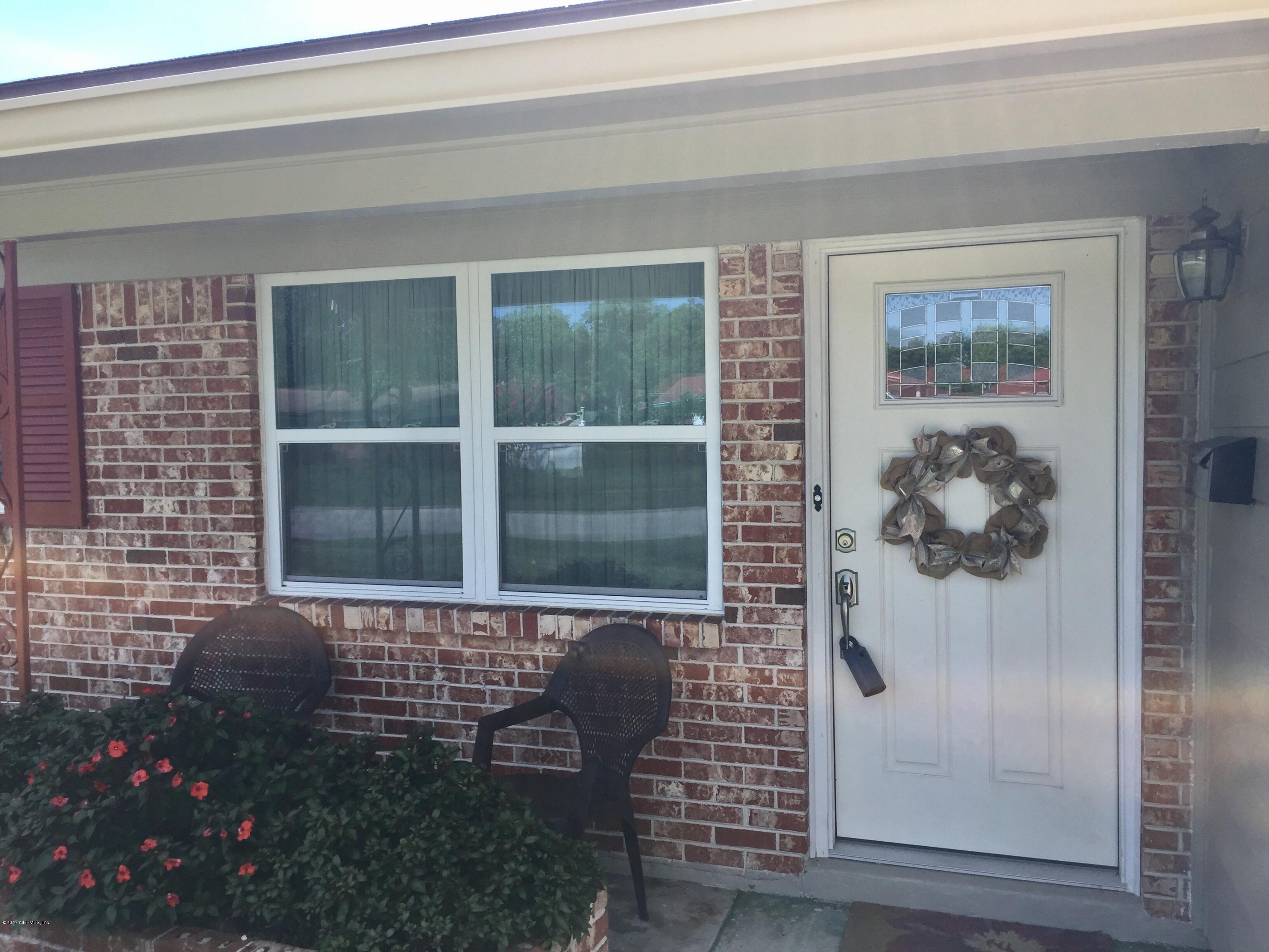 4018 Dayrl Road Jacksonville, FL 32207 - Photo 3 of 21 4018 DAYRL FRONT PORCH