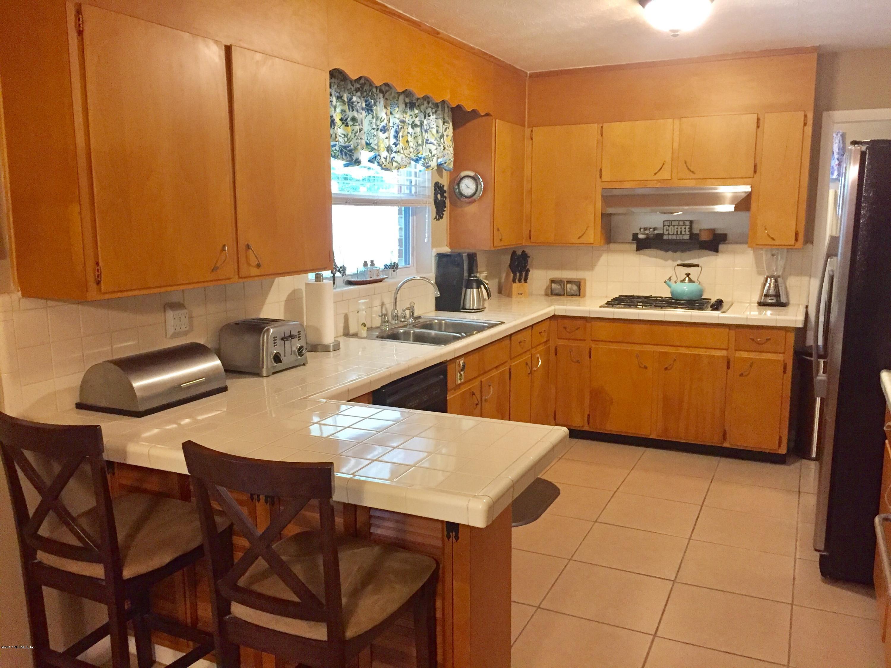 4018 Dayrl Road Jacksonville, FL 32207 - Photo 7 of 21 4018 DAYRL KITCHEN 2