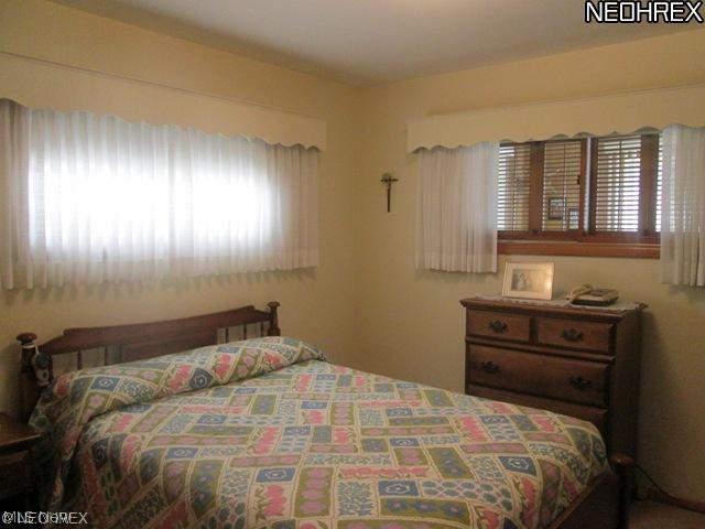 11805 Fordham Road Garfield Heights, OH 44125 - Photo 7 of 10