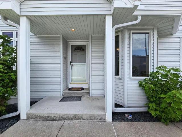 $279,000 | 1593 126th Lane Northwest, Coon Rapids, MN 55448