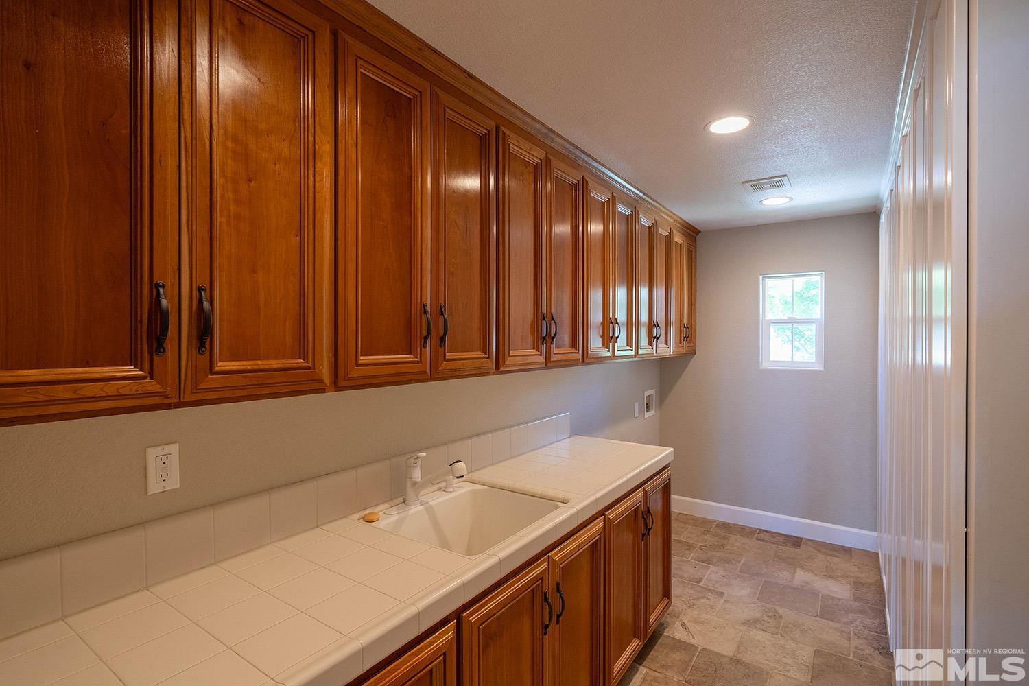 2978 Roundrock Court Reno, NV 89511 - Photo 27 of 40 Photo 27