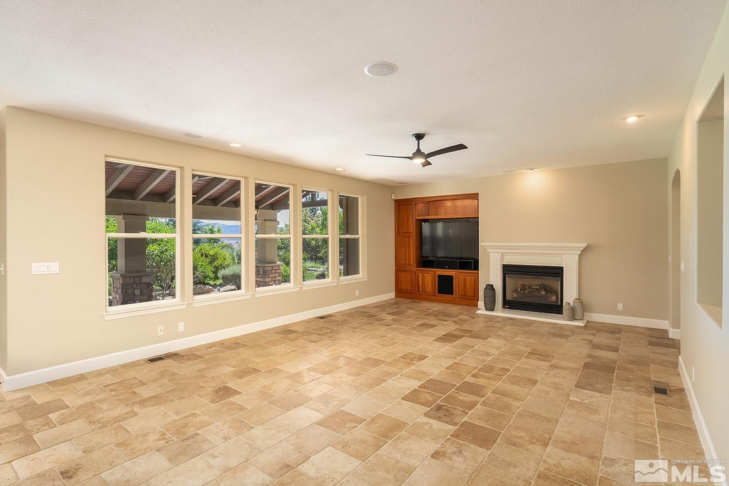 2978 Roundrock Court Reno, NV 89511 - Photo 4 of 40 Photo 4