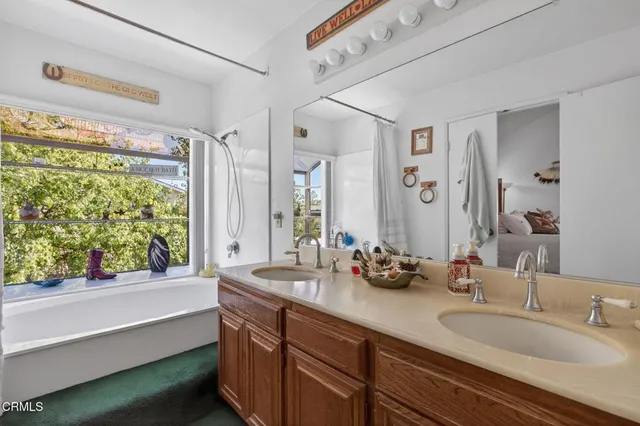 $869,000 | 230 Spindlewood Avenue, Camarillo, CA 93012