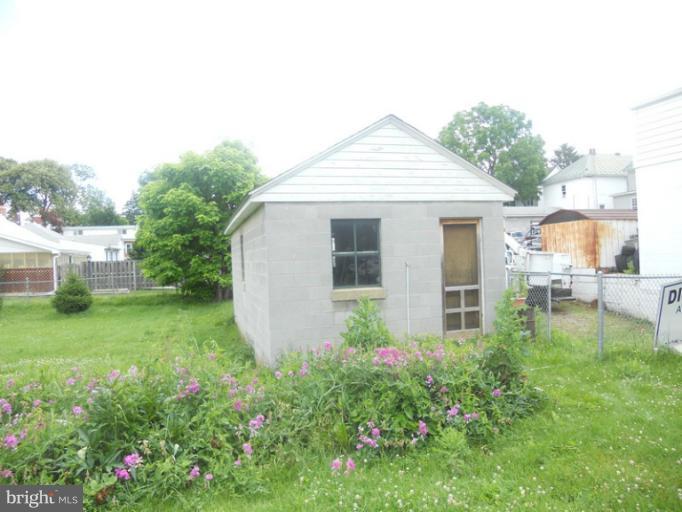 121 West 4th Avenue Ranson, WV 25438 - Photo 8 of 14 Exterior (General)