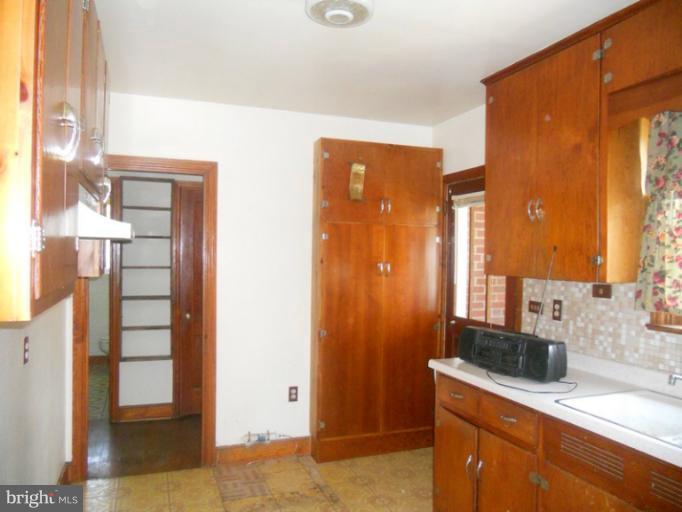 121 West 4th Avenue Ranson, WV 25438 - Photo 9 of 14 Kitchen