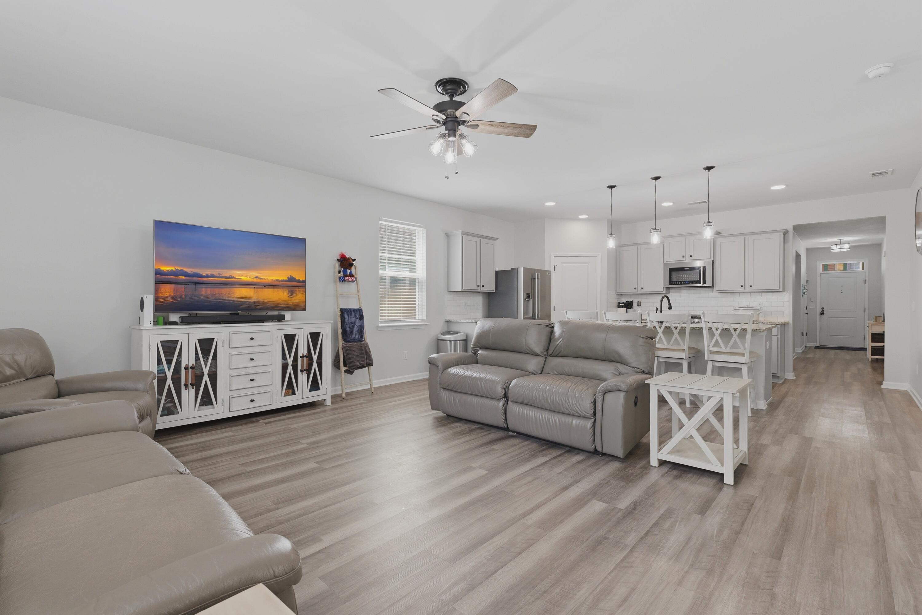 342 Knawl Road Moncks Corner, SC 29461 - Photo 10 of 50 Living room