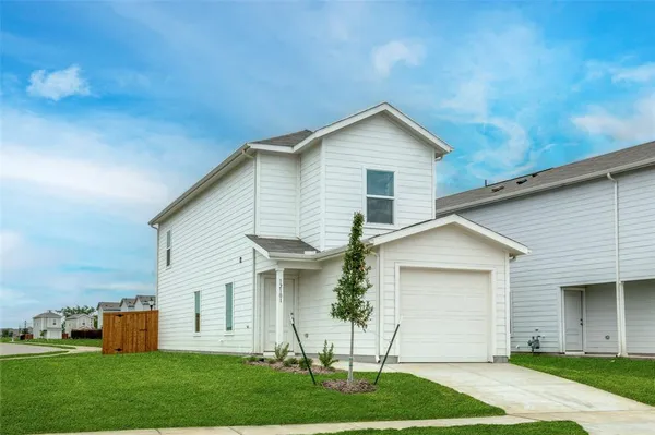 $1,890 | 12101 Morgan Drive, Providence Village, TX 76227