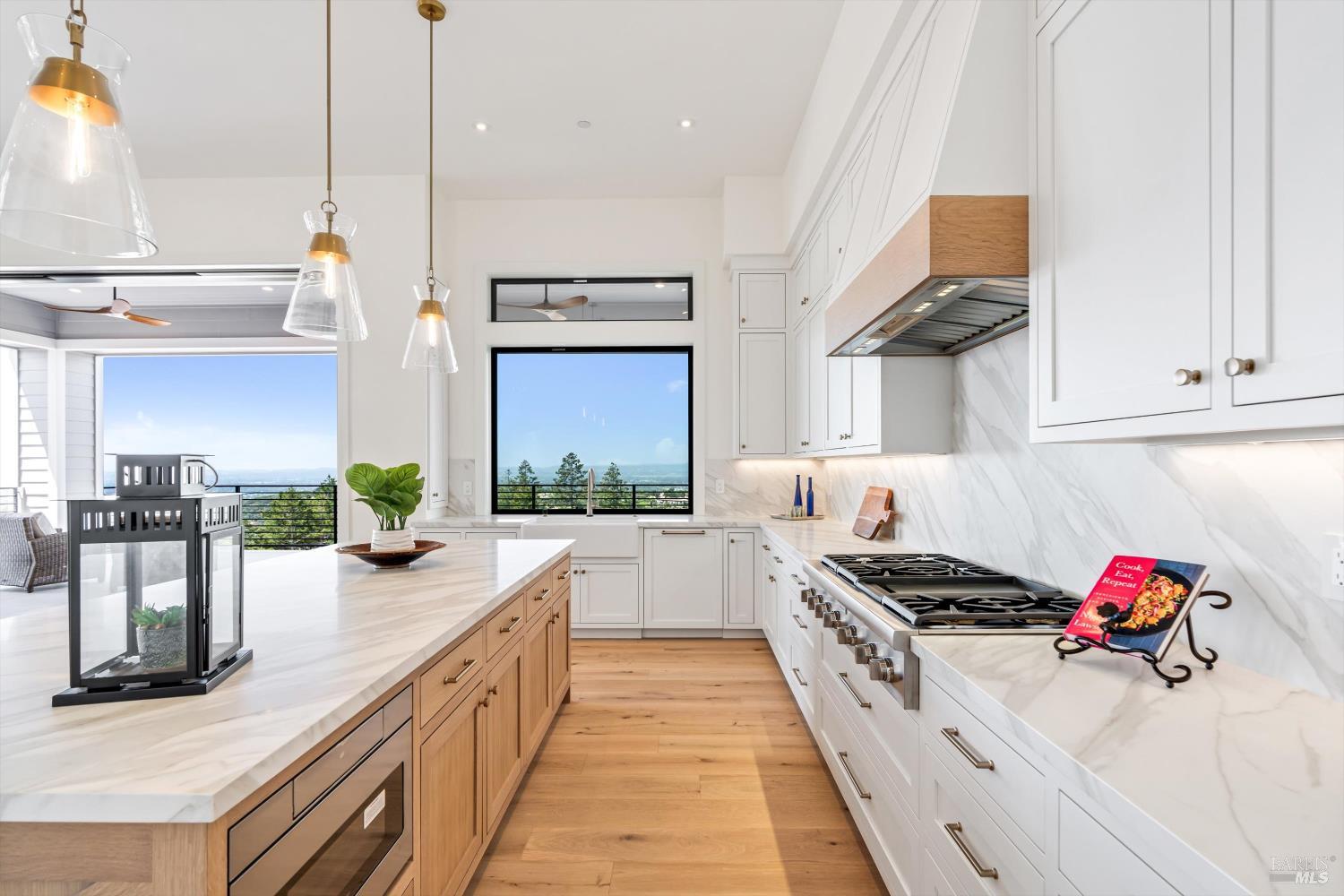 3855 Royal Manor Place Santa Rosa, CA 95404 - Photo 12 of 34 a kitchen with stove and cabinets