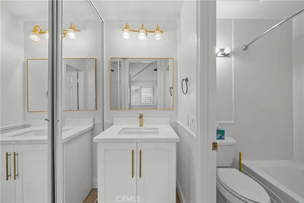 $699,900 | 13 Milkwood, Unit 111, Rancho Santa Margarita, CA 92688