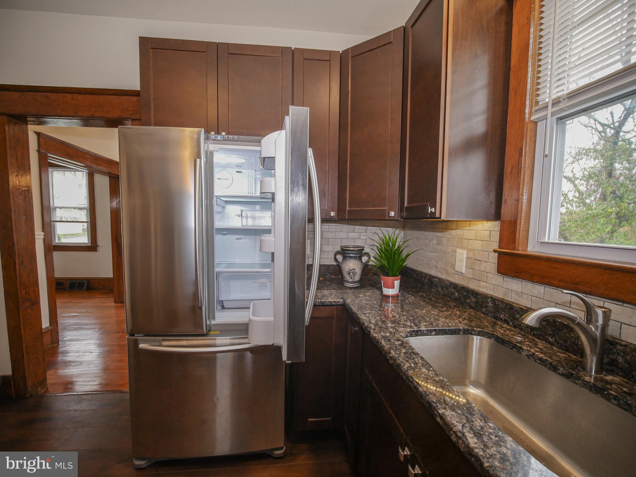 332 Crown Point Road Thorofare, NJ 08086 - Photo 17 of 36 Kitchen