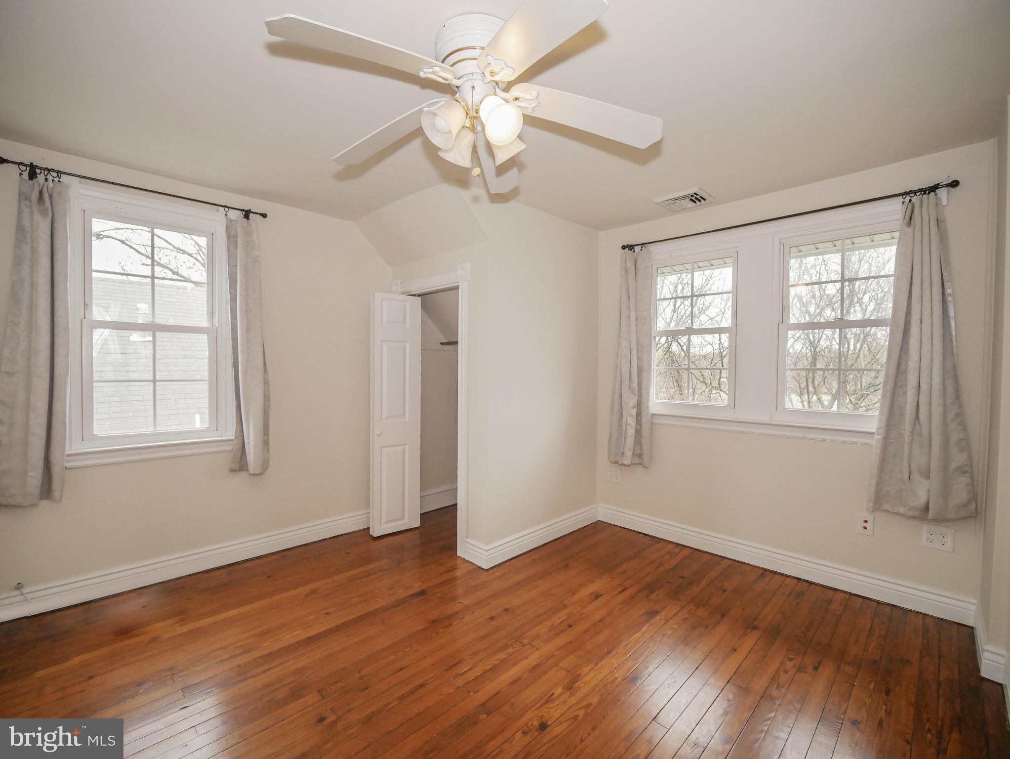 332 Crown Point Road Thorofare, NJ 08086 - Photo 29 of 36 Bedroom 1