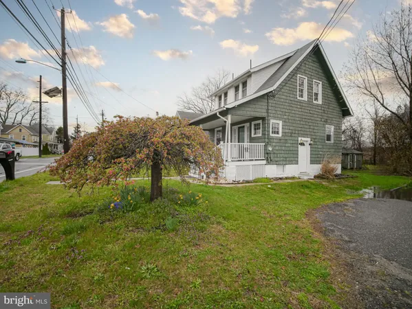 $2,250 | 332 Crown Point Road, Thorofare, NJ 08086