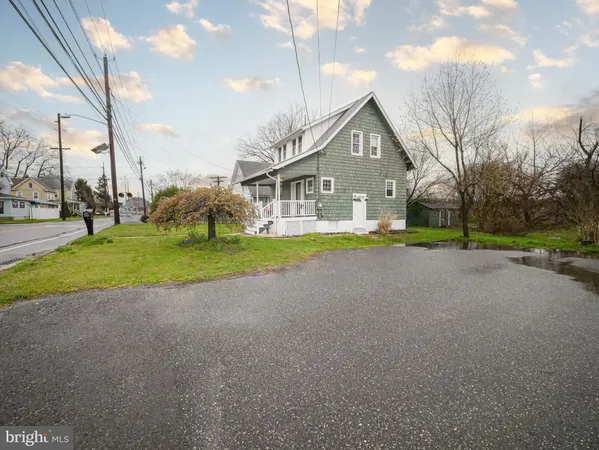 $2,250 | 332 Crown Point Road, Thorofare, NJ 08086