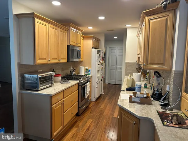 $3,750 | 1637 Oakwood Drive, Unit CONDO 101, Penn Valley, PA 19072