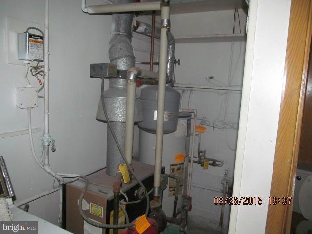 109 South Bend Road Glen Burnie, MD 21060 - Photo 12 of 21 a bathroom with a shower