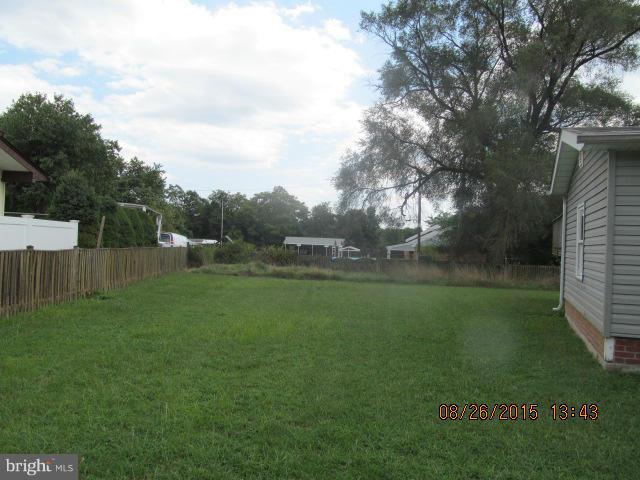 109 South Bend Road Glen Burnie, MD 21060 - Photo 18 of 21 a view of field with grass and trees