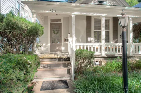 $289,000 | 4217 Oak Street, Kansas City, MO 64111