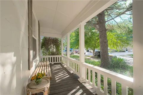 $289,000 | 4217 Oak Street, Kansas City, MO 64111