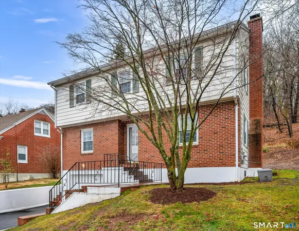 $399,900 | 30 Clinton Place, Wallingford, CT 06492