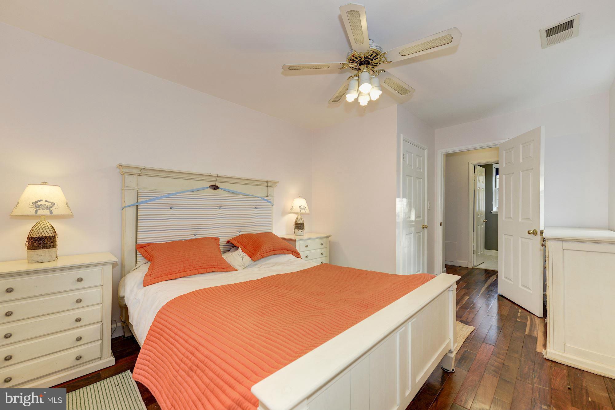 4904 29th Road South, Unit C2 Arlington, VA 22206 - Photo 12 of 24 Hardwood floors extend into the master bedroom