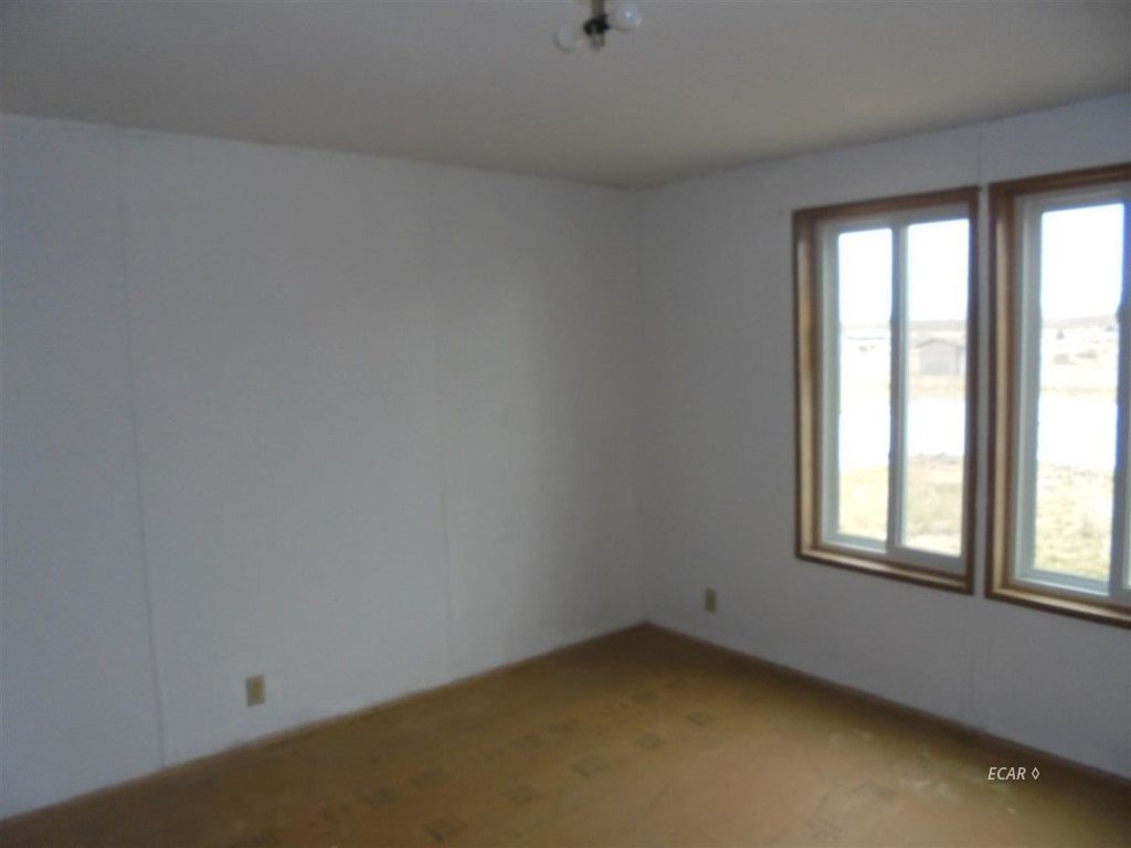 911 Spring Valley Parkway Spring Creek, NV 89815 - Photo 14 of 19 Gallery Image 14