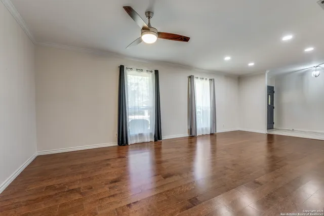 $2,350 | 13739 Wood Point, San Antonio, TX 78231