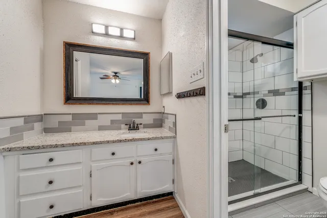 $2,350 | 13739 Wood Point, San Antonio, TX 78231