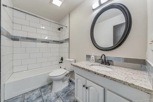 $2,350 | 13739 Wood Point, San Antonio, TX 78231