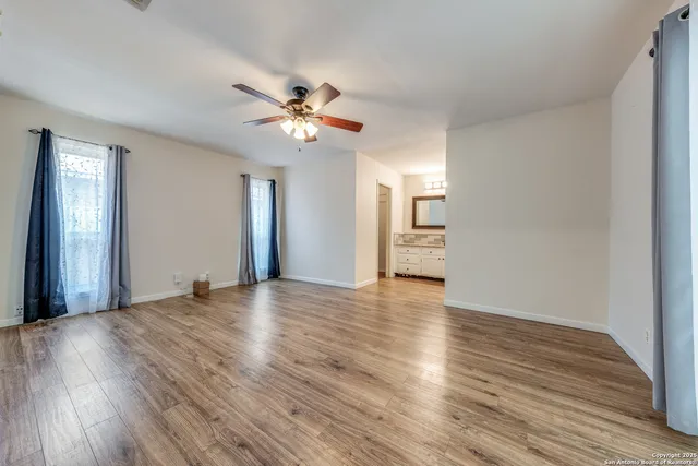 $2,350 | 13739 Wood Point, San Antonio, TX 78231