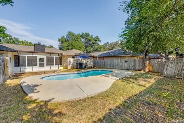 $2,350 | 13739 Wood Point, San Antonio, TX 78231