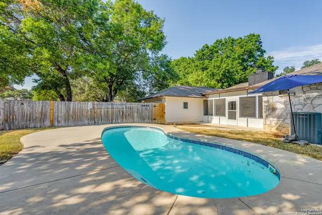 $2,350 | 13739 Wood Point, San Antonio, TX 78231