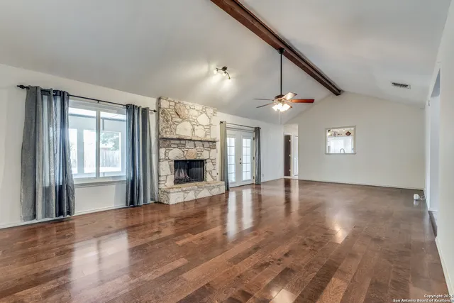 $2,350 | 13739 Wood Point, San Antonio, TX 78231