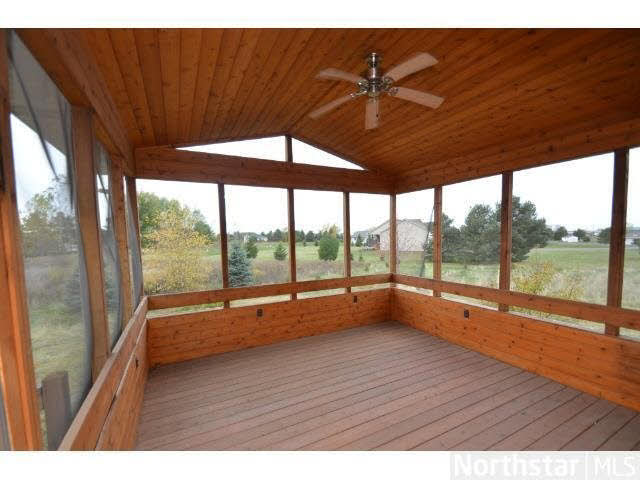 733 Waldroff Farm Road Hudson, WI 54016 - Photo 7 of 12 Gallery Image 7