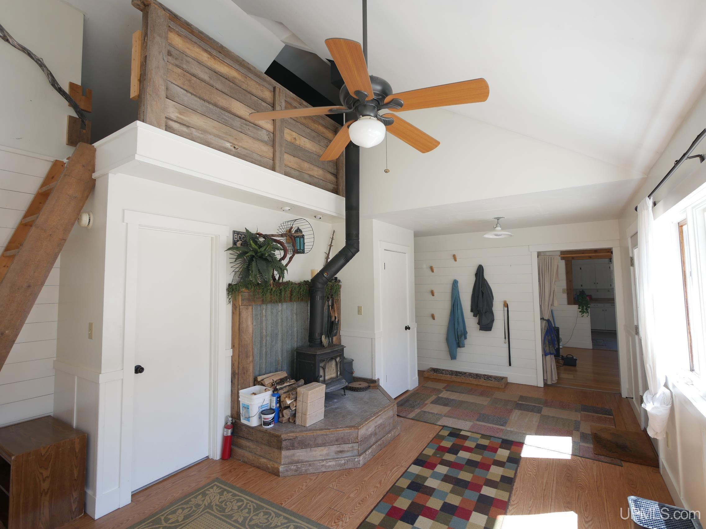 15411 North Superior Road Houghton, MI 49931 - Photo 6 of 24